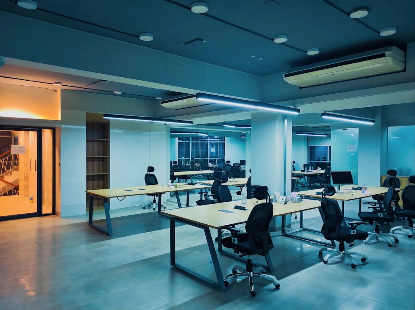 Fulfilling Modern Office Needs: Ace Office Furniture Houston’s Expertise in Open Hybrid Workstations